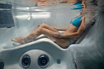 JACUZZI J-235 vířivka 213,5x213,5 cm, pro 6 osob, 35 trysek, s termokrytem, s osvětlením, platinum/roasted chestnut J235+903003210 MSF Obrázek - fotka
