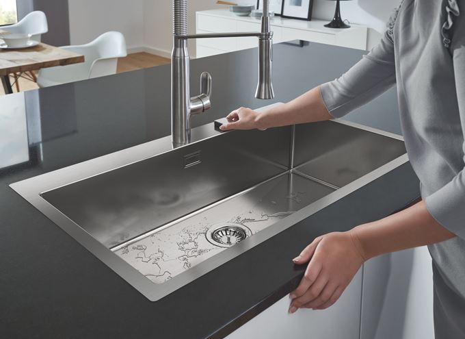 GROHE K7 dřezová baterie, s flexi ramínkem a sprškou, supersteel 31379DC0 Obrázek - fotka