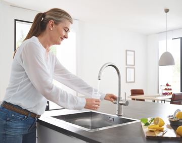 GROHE BLUE HOME dřezová elektronická baterie, s filtračním a chladícím zařízením, Bluetooth, napájení ze sítě, supersteel 31455DC1 Obrázek - fotka