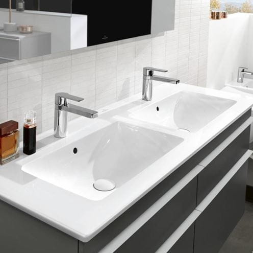 VILLEROY & BOCH VENTICELLO dvojumyvadlo 130 cm, se 2 otvory pro baterie a přepadem, alpská bílá 4111DL01 Obrázek - fotka