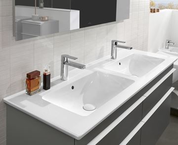 VILLEROY & BOCH VERITY LINE dvojumyvadlo 130 cm, se 2 otvory pro baterie a přepadem, CeramicPlus, alpská bílá 4A11DLR1 Obrázek - fotka