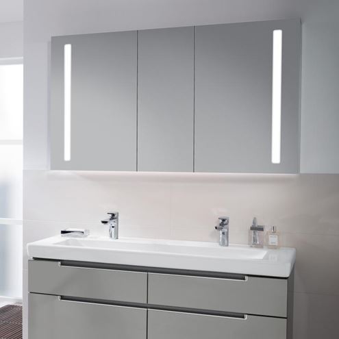 VILLEROY & BOCH VERITY LINE zrcadlová skříňka 130x75x17,3 cm, osvětlení, se zvětšovacím zrcátkem, vypínačem a el. zásuvkou, hliník, stříbrná B307F300 Obrázek - fotka
