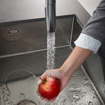 HANSGROHE AQUNO SELECT M81 dřezová baterie, s vytahovací sprškou a plochým sprchovým proudem, chrom 73837000 Obrázek - fotka