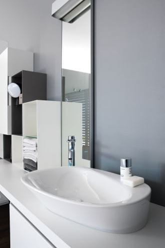 LAUFEN PALOMBA COLLECTION umyvadlo na desku 60 cm, s otvorem pro baterii a přepadem H8168030001041 Obrázek - fotka