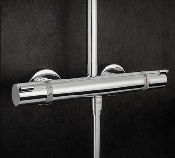 HANSGROHE CROMA SHOWERPIPE 220 sprchový set s termostatickou baterií, horní sprcha, ruční sprcha se 4 proudy, tyč, hadice, chrom 27185000 Obrázek - fotka