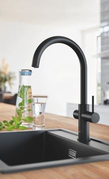 GROHE BLUE HOME dřezová elektronická baterie, s filtračním a chladícím zařízením, Bluetooth, napájení ze sítě, černá 31455KS1 Obrázek - fotka