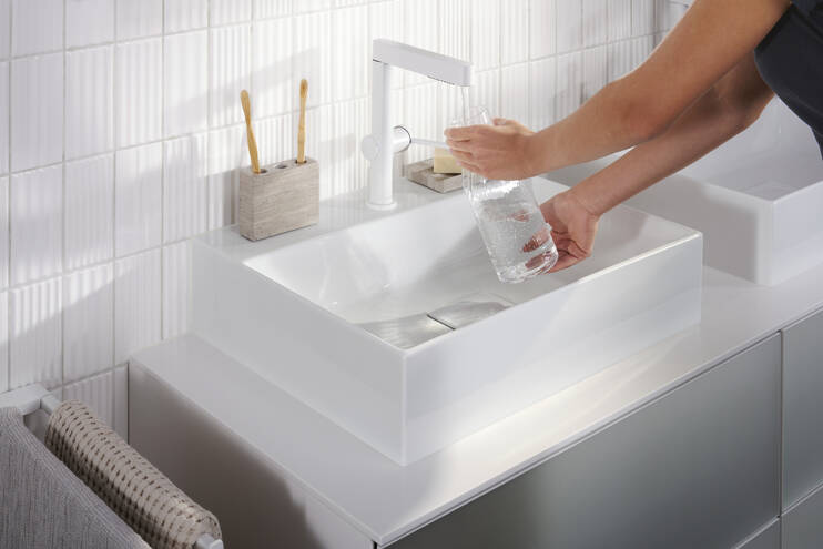 HANSGROHE FINORIS umyvadlová stojánková baterie, s vytahovací sprškou a odtokovou soupravou, EcoSmart, matná bílá 76063700 Obrázek - fotka
