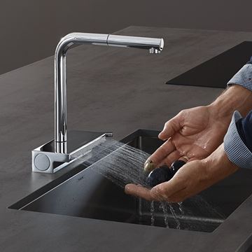 HANSGROHE AQUNO SELECT M81 dřezová baterie, s vytahovací koncovkou a plochou sprškou, sBox, EcoSmart, nerez 73830800 Obrázek - fotka