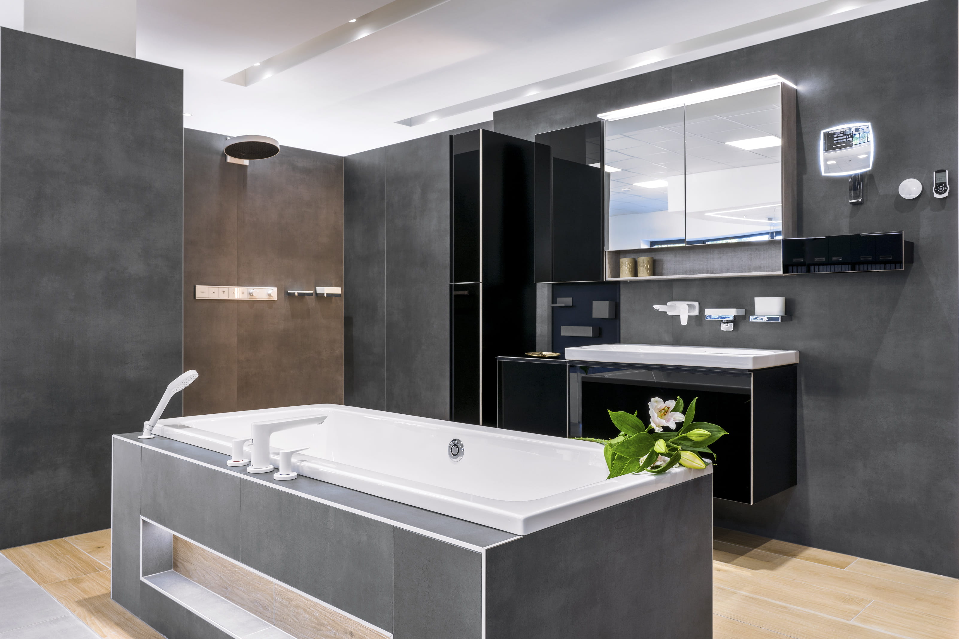 /-/media/Images/Koupelny-Ptacek/Inspirations/Collections/design/acanto-spotlight/real/acanto-spotlight_real_0.jpg